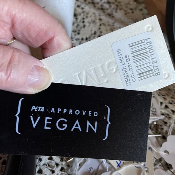 Gathered top - Pumpkin color - vegan leather satchel or crossbody with chain - Picture 7 of 7